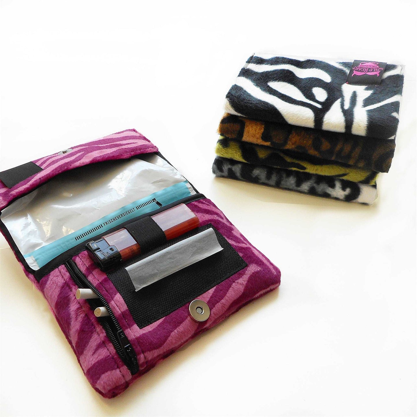 Tabakbeutel aus Kunstpelz in Pink und Rosa Tigermuster.